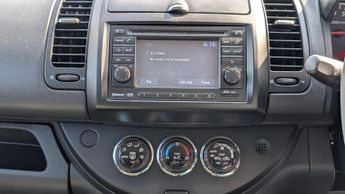 Nissan Note 1.6 16V n-tec Auto Euro 5 5dr
