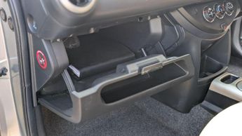 Nissan Note 1.6 16V n-tec Auto Euro 5 5dr