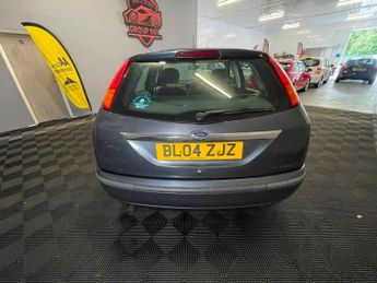 Ford Focus 2.0i 16v Ghia 5dr
