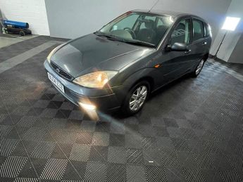 Ford Focus 2.0i 16v Ghia 5dr