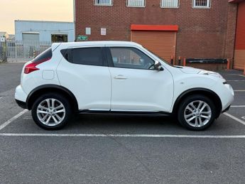 Nissan Juke 1.6 Acenta CVT Euro 5 5dr