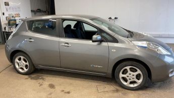Nissan Leaf 30kWh Acenta Auto 5dr
