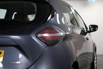 Renault Zoe R135 52kWh Iconic Auto 5dr (i, Rapid Charge)