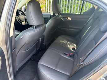 Lexus CT 1.8 200h Premier E-CVT Euro 6 (s/s) 5dr