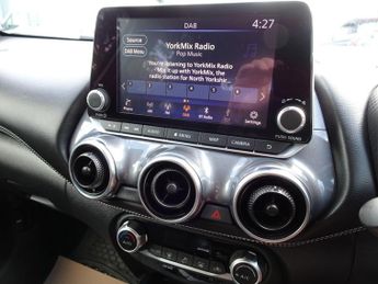 Nissan Juke 1.0 DIG-T N-Connecta DCT Auto Euro 6 (s/s) 5dr