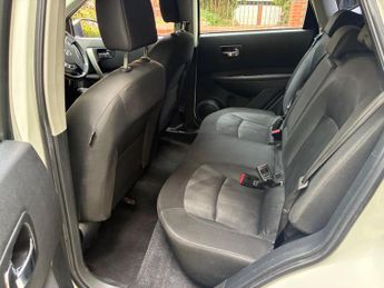 Nissan Qashqai 1.6 Acenta 2WD Euro 5 (s/s) 5dr