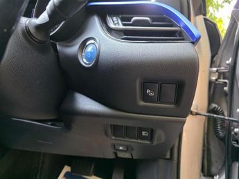 Toyota C-HR 1.8 VVT-h Dynamic CVT Euro 6 (s/s) 5dr