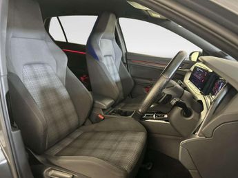 Volkswagen Golf 1.4 TSI 13kWh GTE Hatchback 5dr Petrol Plug-in Hybrid DSG Euro 6