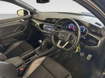 Audi Q3 1.5 TFSI CoD 35 Black Edition SUV 5dr Petrol Manual Euro 6 (s/s)