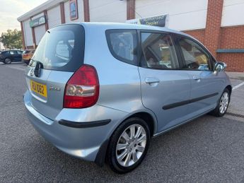 Honda Jazz 1.4 i-DSI SE CVT-7 5dr