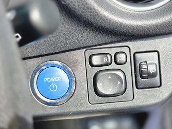 Toyota Yaris 1.5 VVT-h Excel E-CVT Euro 6 (s/s) 5dr