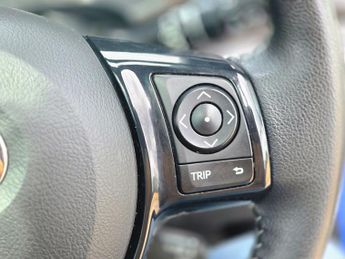 Toyota Yaris 1.5 VVT-h Excel E-CVT Euro 6 (s/s) 5dr