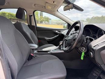 Ford Focus 1.6 Zetec Powershift Euro 6 5dr