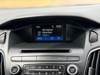 Ford Focus 1.6 Zetec Powershift Euro 6 5dr