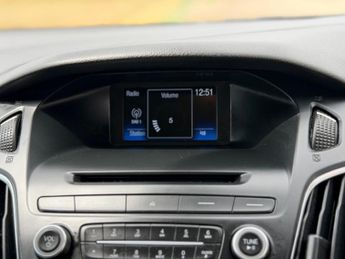 Ford Focus 1.6 Zetec Powershift Euro 6 5dr