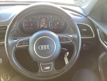 Audi Q3 2.0 TDI S line S Tronic quattro Euro 5 (s/s) 5dr
