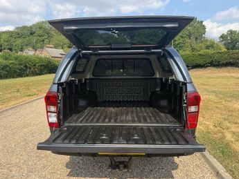 Isuzu D-Max 1.9 TD Blade Auto 4WD Euro 6 4dr