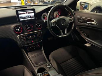 Mercedes-Benz A Class 2.0 A250 AMG Sport Hatchback 5dr Petrol 7G-DCT Euro 6 (s/s) (211
