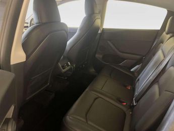 Tesla Model Y (Dual Motor) Long Range SUV 5dr Electric Auto 4WDE (384 bhp)