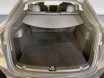 Tesla Model Y (Dual Motor) Long Range SUV 5dr Electric Auto 4WDE (384 bhp)