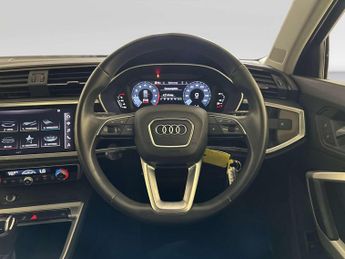 Audi Q3 1.5 TFSI CoD 35 Technik SUV 5dr Petrol S Tronic Euro 6 (s/s) (15
