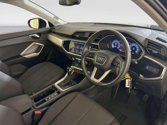 Audi Q3 1.5 TFSI CoD 35 Technik SUV 5dr Petrol S Tronic Euro 6 (s/s) (15