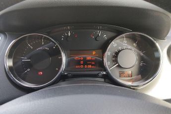 Peugeot 5008 1.6 BlueHDi Allure MPV 5dr Diesel EAT Euro 6 (s/s) (120 ps)