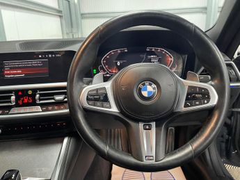 BMW 4 Series 2.0 420i M Sport Pro Edition Auto xDrive Euro 6 (s/s) 2dr