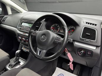 Volkswagen Sharan 2.0 TDI BlueMotion Tech SE DSG Euro 5 (s/s) 5dr