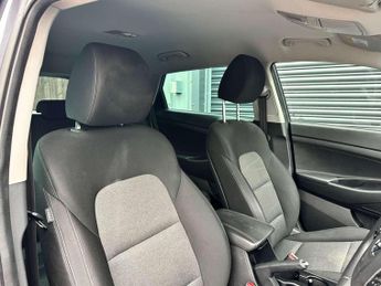 HYUNDAI TUCSON 1.6 Tucson SE Nav TGDi 2WD Semi-Auto 5dr