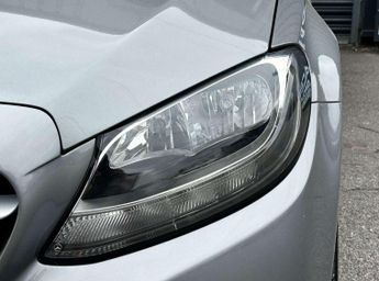 Mercedes-Benz C-CLASS 2.1 C250 SE Bluetec Auto 4dr