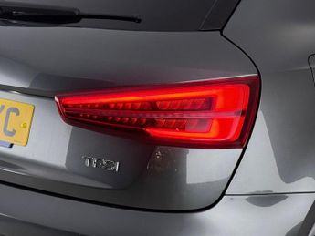 Audi Q3 1.4 TFSI CoD Black Edition S Tronic Euro 6 (s/s) 5dr