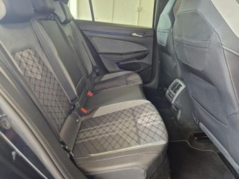 Volkswagen Golf 1.5 eTSI MHEV R-Line DSG Euro 6 (s/s) 5dr