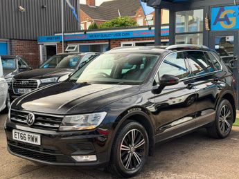Volkswagen Tiguan 2.0 TDI BlueMotion Tech SE Navigation SUV 5dr Diesel DSG 4Motion