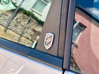 Ford Fiesta 1.6 Ghia 5dr