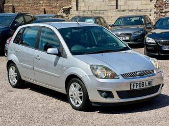 Ford Fiesta 1.6 Ghia 5dr