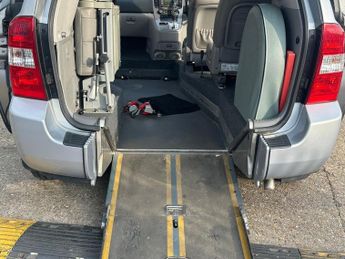Kia Sedona 2.2 CRDi 3 MPV 5dr Diesel Automatic (199 g/km, 192 bhp)