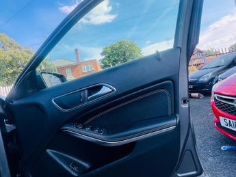 Mercedes-Benz GLA 2.1 GLA200d Sport (Executive) 7G-DCT 4MATIC Euro 6 (s/s) 5dr