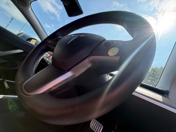 Tesla Model 3 (Dual Motor) Performance Auto 4WDE 4dr (Performance Upgrade)