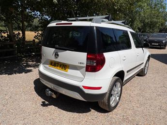 Skoda Yeti 1.2 TSI SE L Drive Outdoor DSG Euro 6 (s/s) 5dr