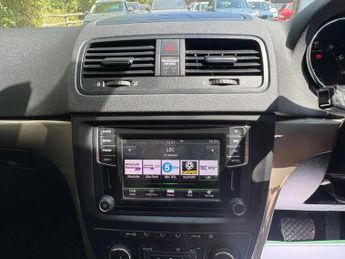 Skoda Yeti 1.2 TSI SE L Drive Outdoor DSG Euro 6 (s/s) 5dr