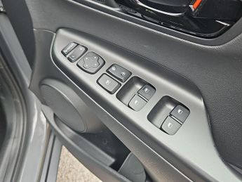 Hyundai Kona 1.6 h-GDi Premium SE SUV 5dr Petrol Hybrid DCT Euro 6 (s/s) (141