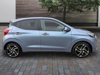 Hyundai i10 1.0 Premium Hatchback 5dr Petrol Auto Euro 6 (s/s) (63 ps)