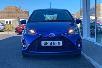 Toyota Yaris 1.5 VVT-h Icon Tech Hatchback 5dr Petrol Hybrid E-CVT Euro 6 (s/