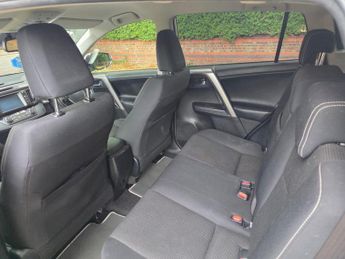 Toyota RAV4 2.5 VVT-h Business Edition Plus CVT Euro 6 (s/s) 5dr (Safety Sen