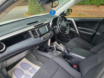 Toyota RAV4 2.5 VVT-h Business Edition Plus CVT Euro 6 (s/s) 5dr (Safety Sen