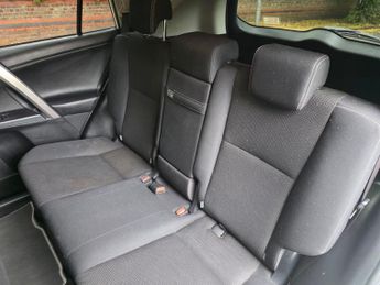 Toyota RAV4 2.5 VVT-h Business Edition Plus CVT Euro 6 (s/s) 5dr (Safety Sen