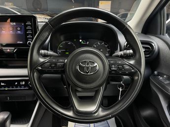 Toyota Yaris 1.5 VVT-h Icon E-CVT Euro 6 (s/s) 5dr