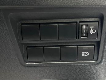 Toyota Yaris 1.5 VVT-h Icon E-CVT Euro 6 (s/s) 5dr