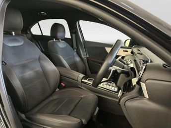 Mercedes-Benz A Class 1.3 A250e 15.6kWh AMG Line (Executive) Saloon 4dr Petrol Plug-in